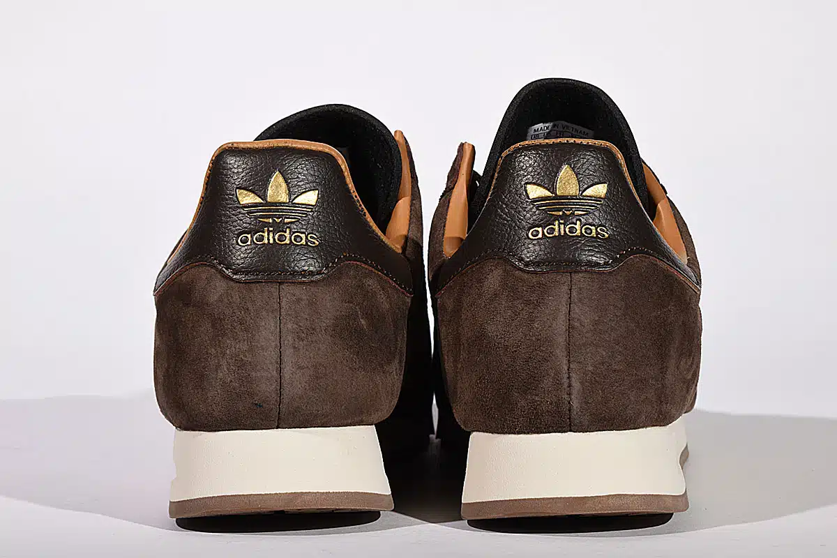 Adidas AS520 Originals trainers Brown <span class="prodcode"><br>GW8800</span> Adidas AS520 Originals trainers Brown <span class="prodcode"><br>GW8800</span>