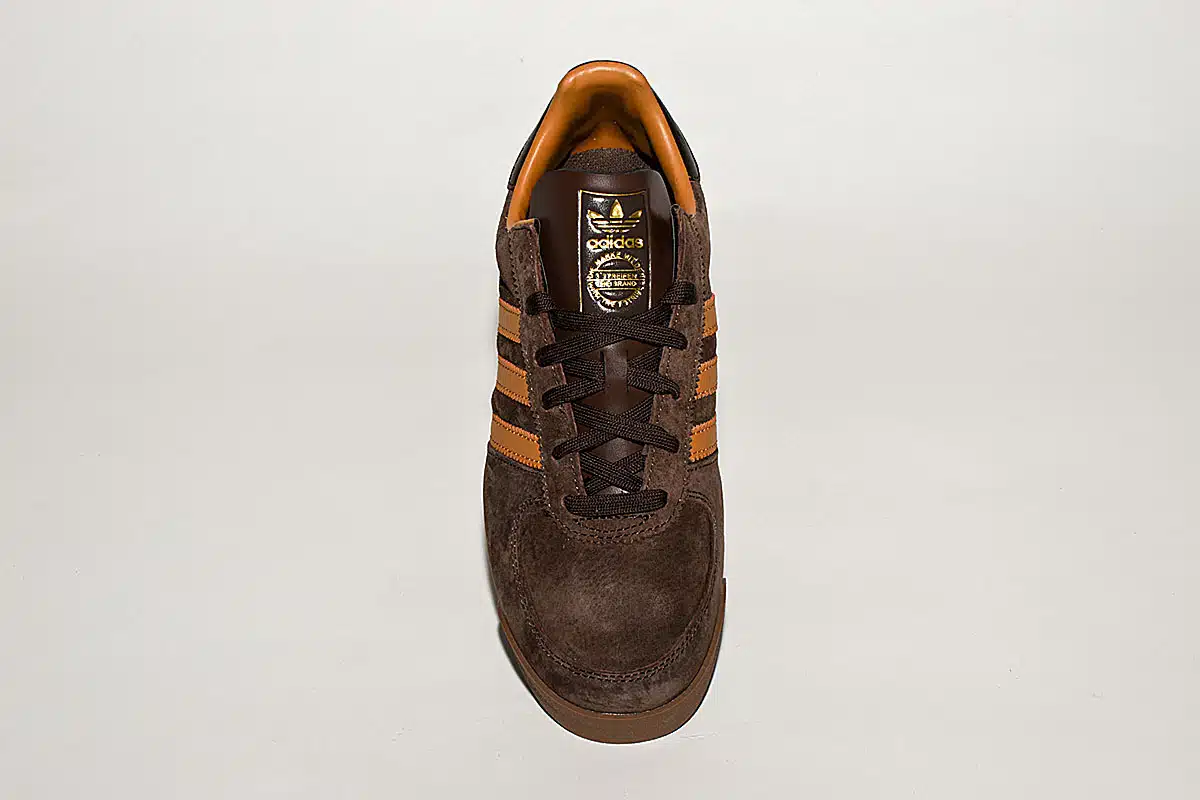 Adidas AS520 Originals trainers Brown <span class="prodcode"><br>GW8800</span> Adidas AS520 Originals trainers Brown <span class="prodcode"><br>GW8800</span>