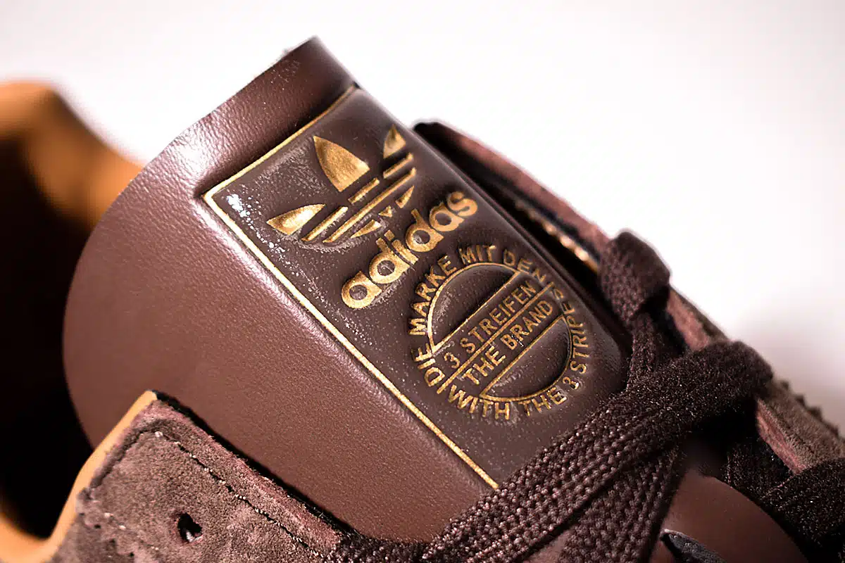 Adidas AS520 Originals trainers Brown <span class="prodcode"><br>GW8800</span> Adidas AS520 Originals trainers Brown <span class="prodcode"><br>GW8800</span>