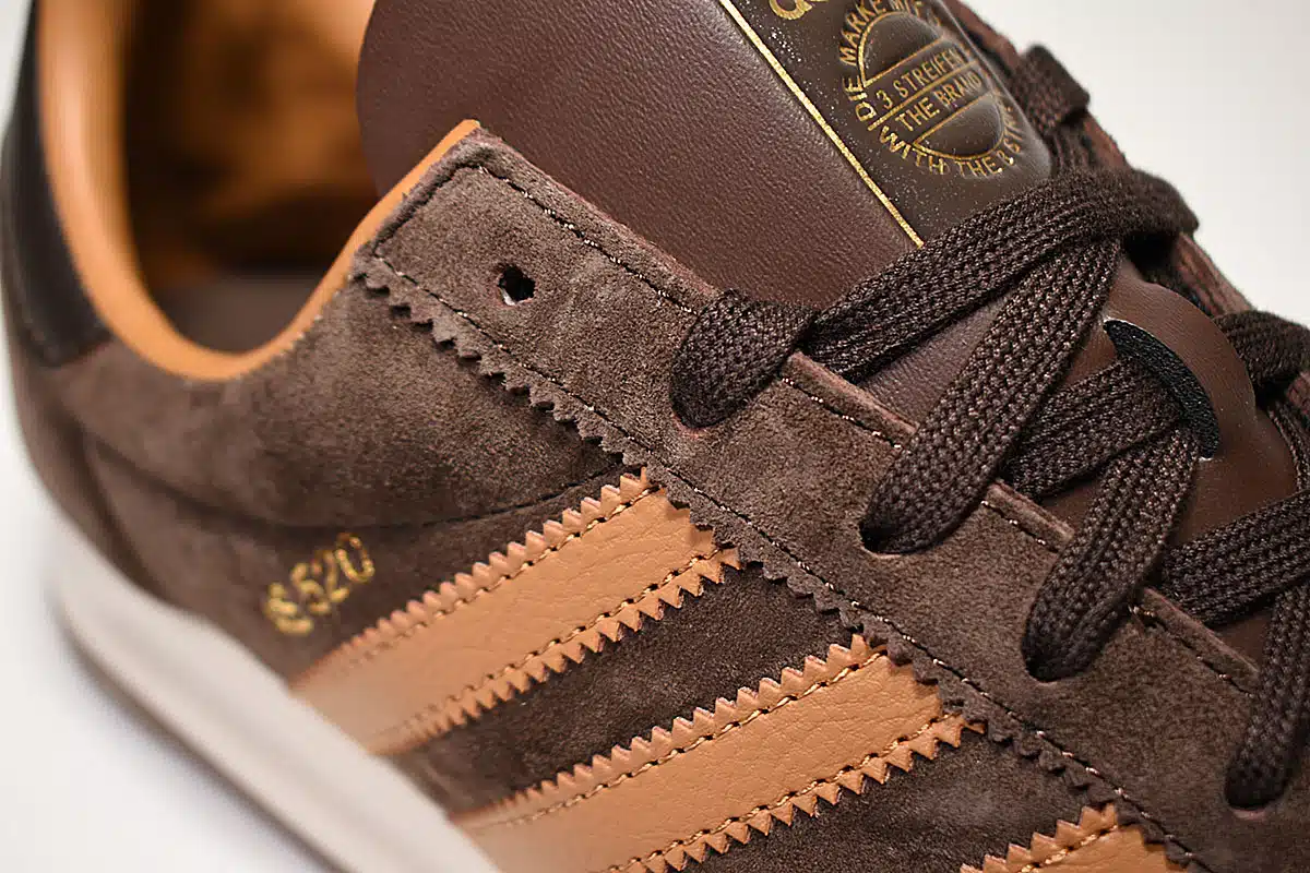 Adidas AS520 Originals trainers Brown <span class="prodcode"><br>GW8800</span> Adidas AS520 Originals trainers Brown <span class="prodcode"><br>GW8800</span>