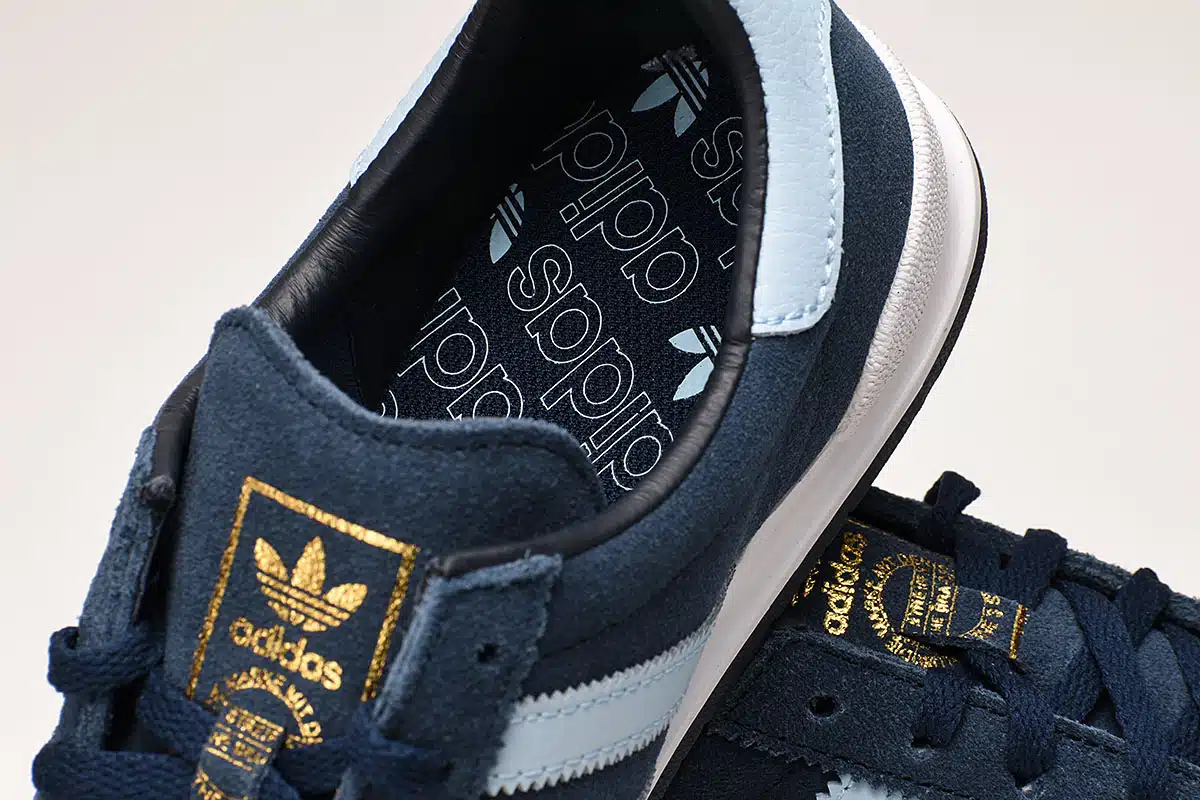 Adidas Jeans Originals trainers <span class="prodcode"><br>IE5318</span> Adidas Jeans Originals trainers <span class="prodcode"><br>IE5318</span>