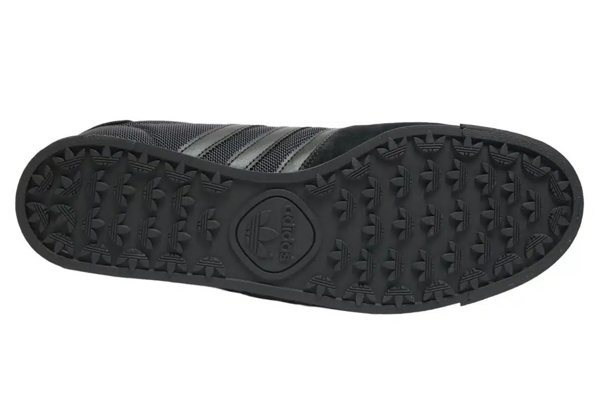 Adidas AS520 Originals trainers Black <span class="prodcode"><br>GW8803</span> Adidas AS520 Originals trainers Black <span class="prodcode"><br>GW8803</span>
