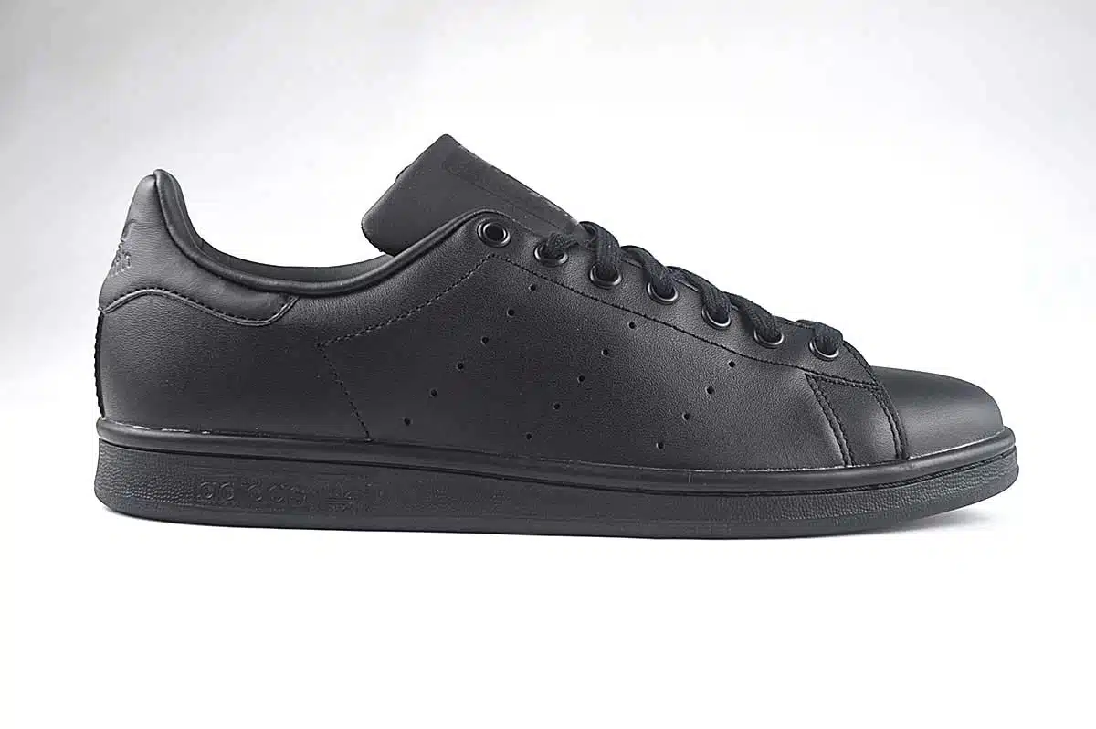 Adidas Stan Smith Mens Trainers Black <span class="prodcode"><br>M20327</span> Adidas Stan Smith Mens Trainers Black <span class="prodcode"><br>M20327</span>