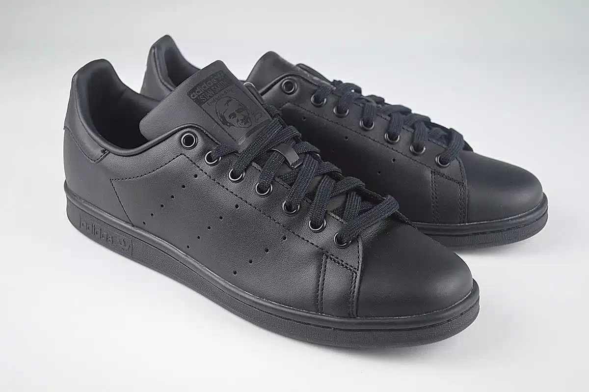 Adidas Stan Smith Mens Trainers Black <span class="prodcode"><br>M20327</span> Adidas Stan Smith Mens Trainers Black <span class="prodcode"><br>M20327</span>