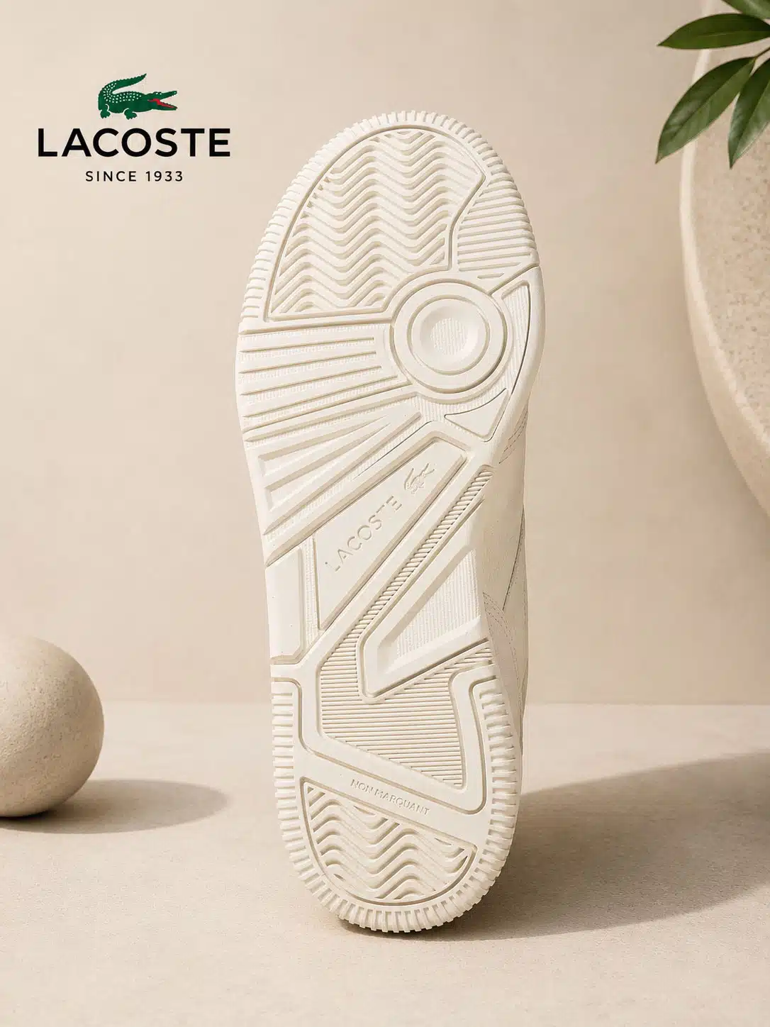 Lacoste Lineshot Leather trainers Lacoste Lineshot Leather trainers