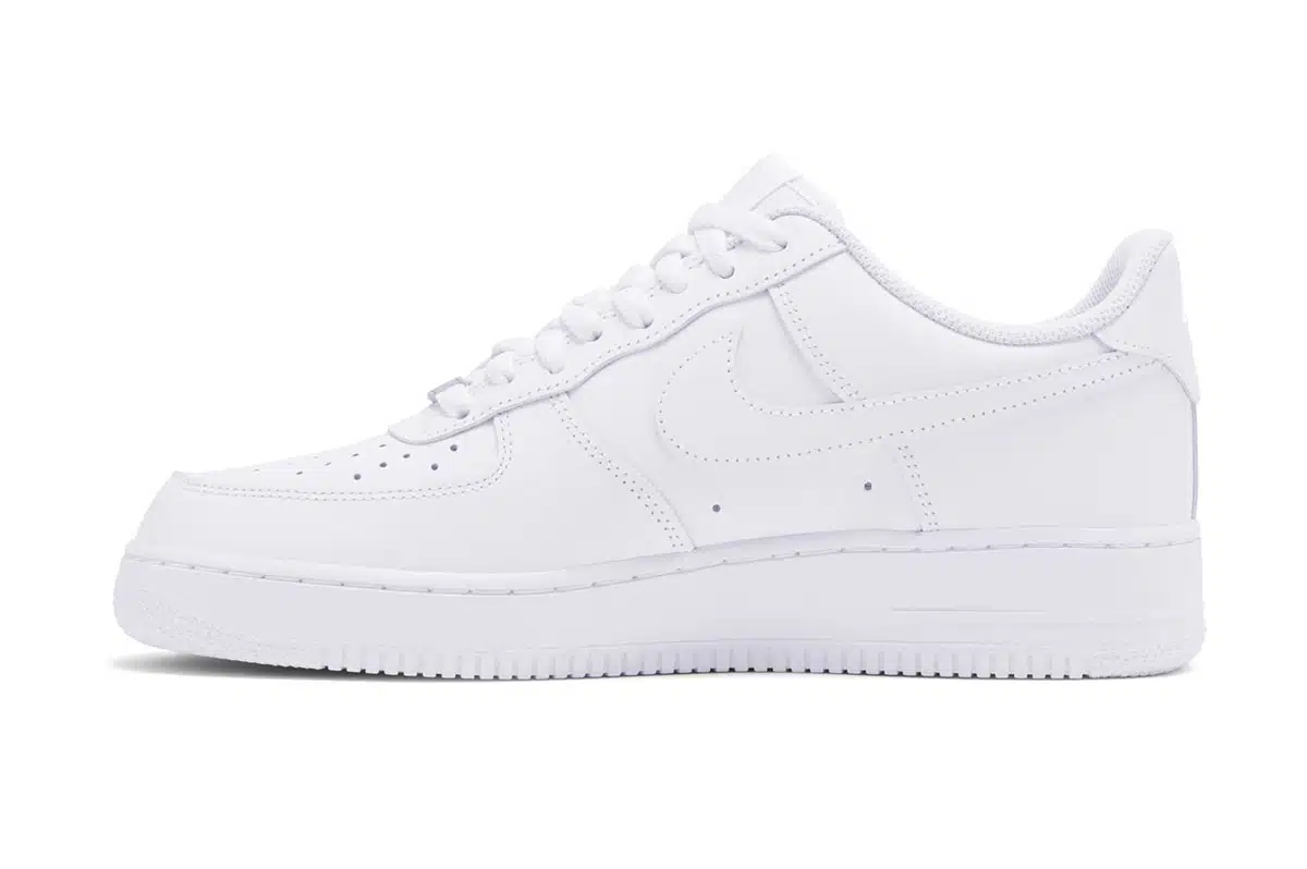 Nike Air Force 1 ’07 Trainers <span class="prodcode"><br>CW2288-111</span> Nike Air Force 1 ’07 Trainers <span class="prodcode"><br>CW2288-111</span>