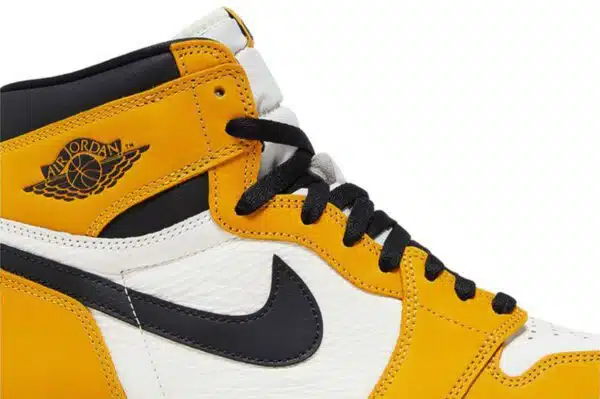 Nike Air Jordan 1 Retro High OG Yellow Ochre Trainers